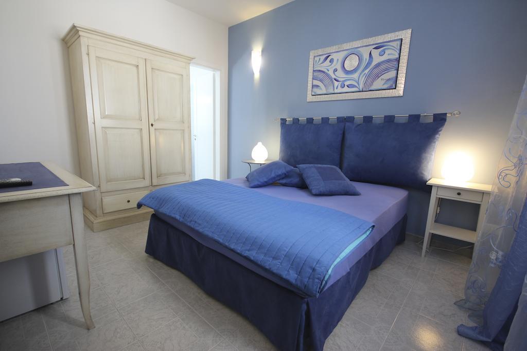 B&B Villa Genny A Pochi Passi Dal Mare Сан Каталдо Стая снимка