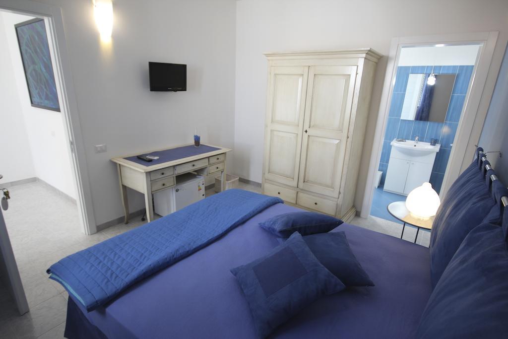 B&B Villa Genny A Pochi Passi Dal Mare Сан Каталдо Стая снимка