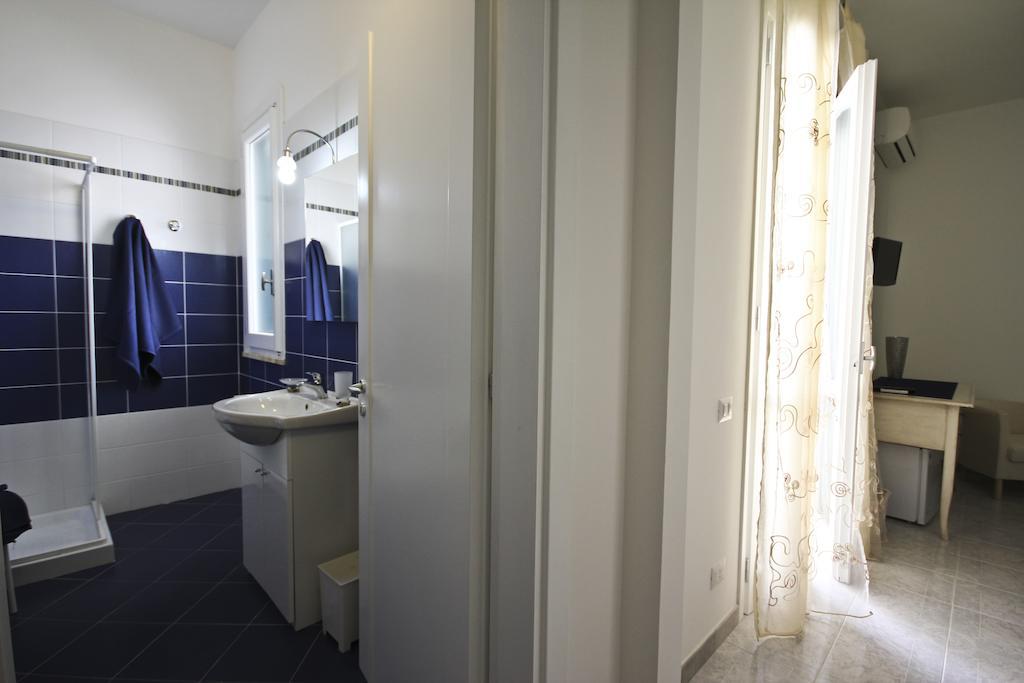 B&B Villa Genny A Pochi Passi Dal Mare Сан Каталдо Стая снимка