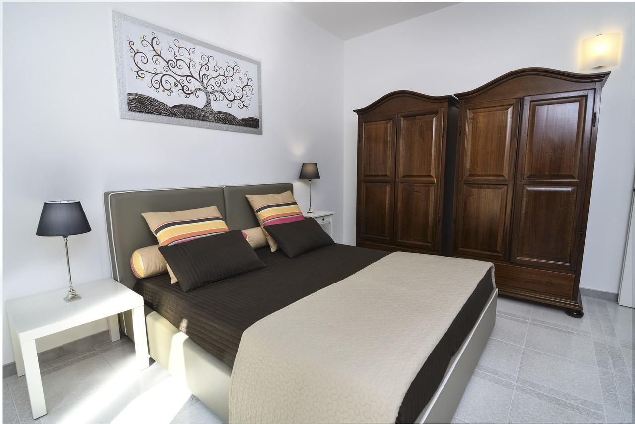 B&B Villa Genny A Pochi Passi Dal Mare Сан Каталдо Екстериор снимка